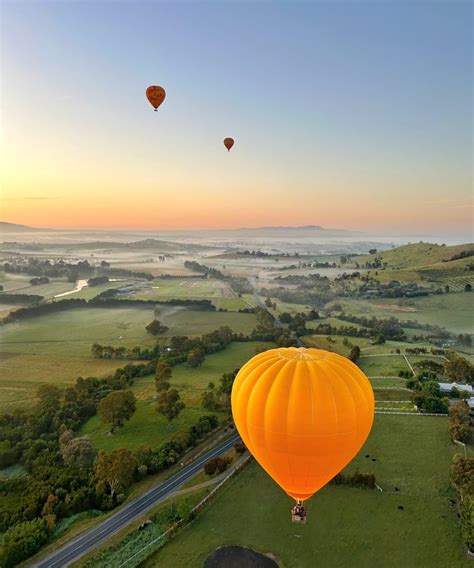yarra valley hot air balloon price